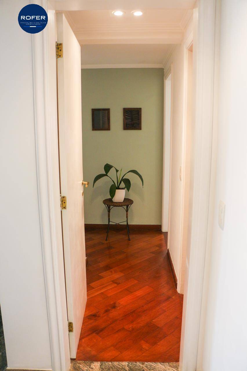 Apartamento à venda com 3 quartos, 137m² - Foto 8