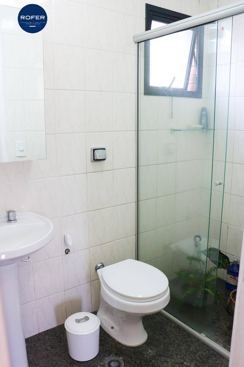 Apartamento à venda com 3 quartos, 137m² - Foto 19