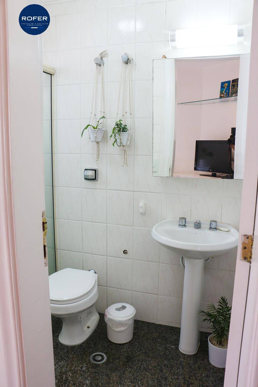 Apartamento à venda com 3 quartos, 137m² - Foto 18