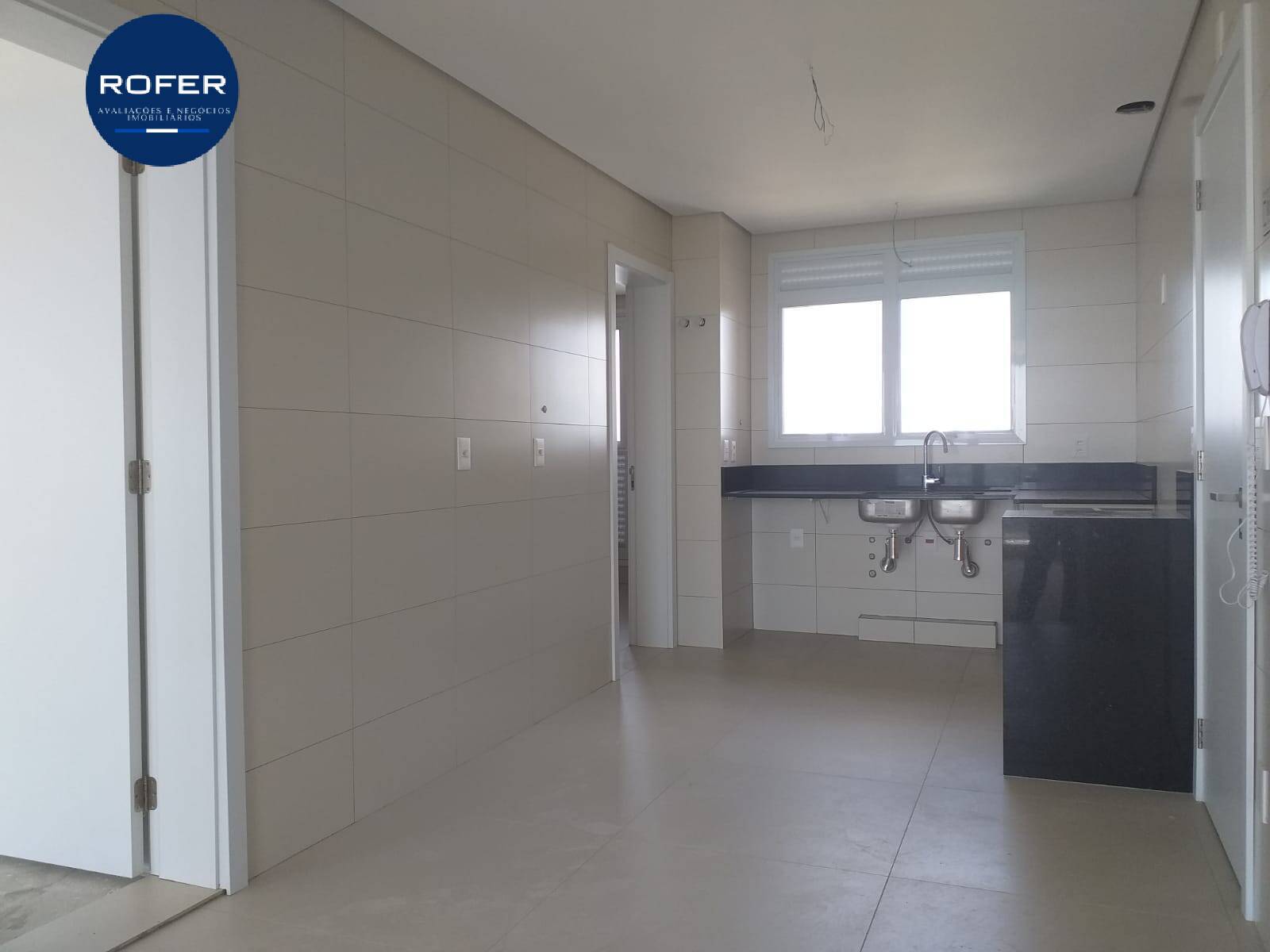 Apartamento à venda com 3 quartos, 185m² - Foto 26