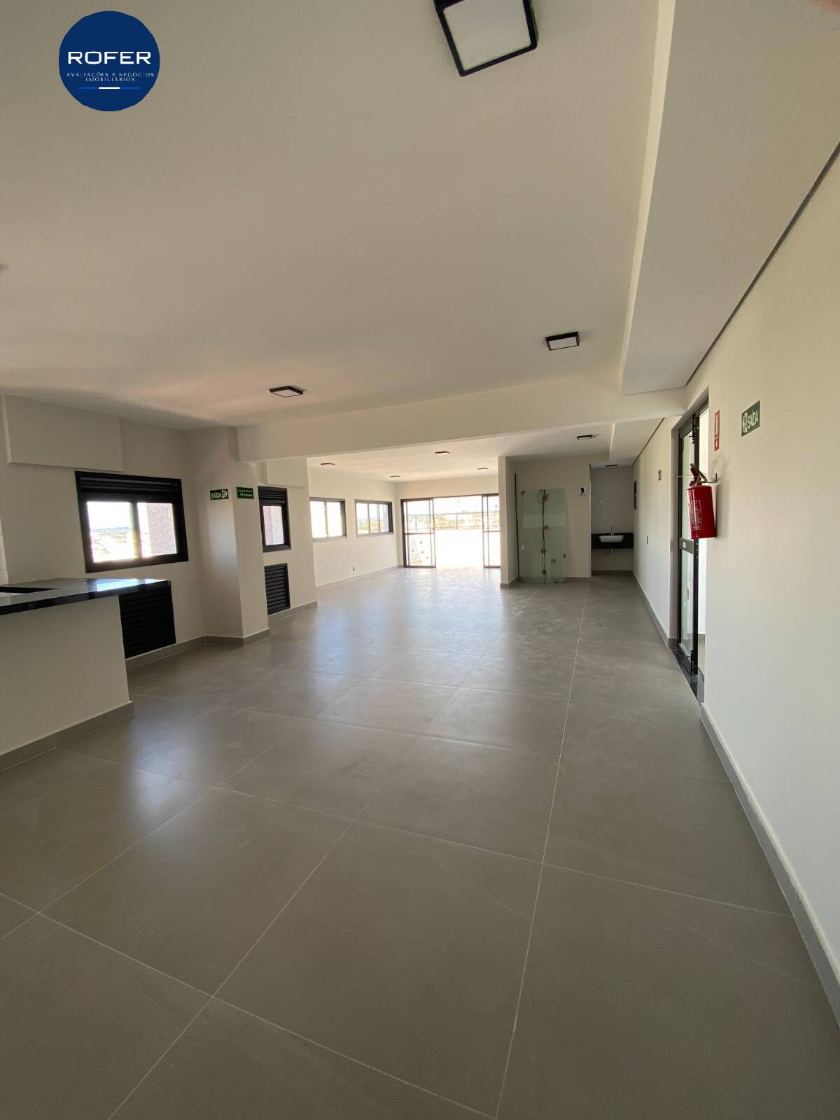 Apartamento à venda com 3 quartos, 79m² - Foto 17