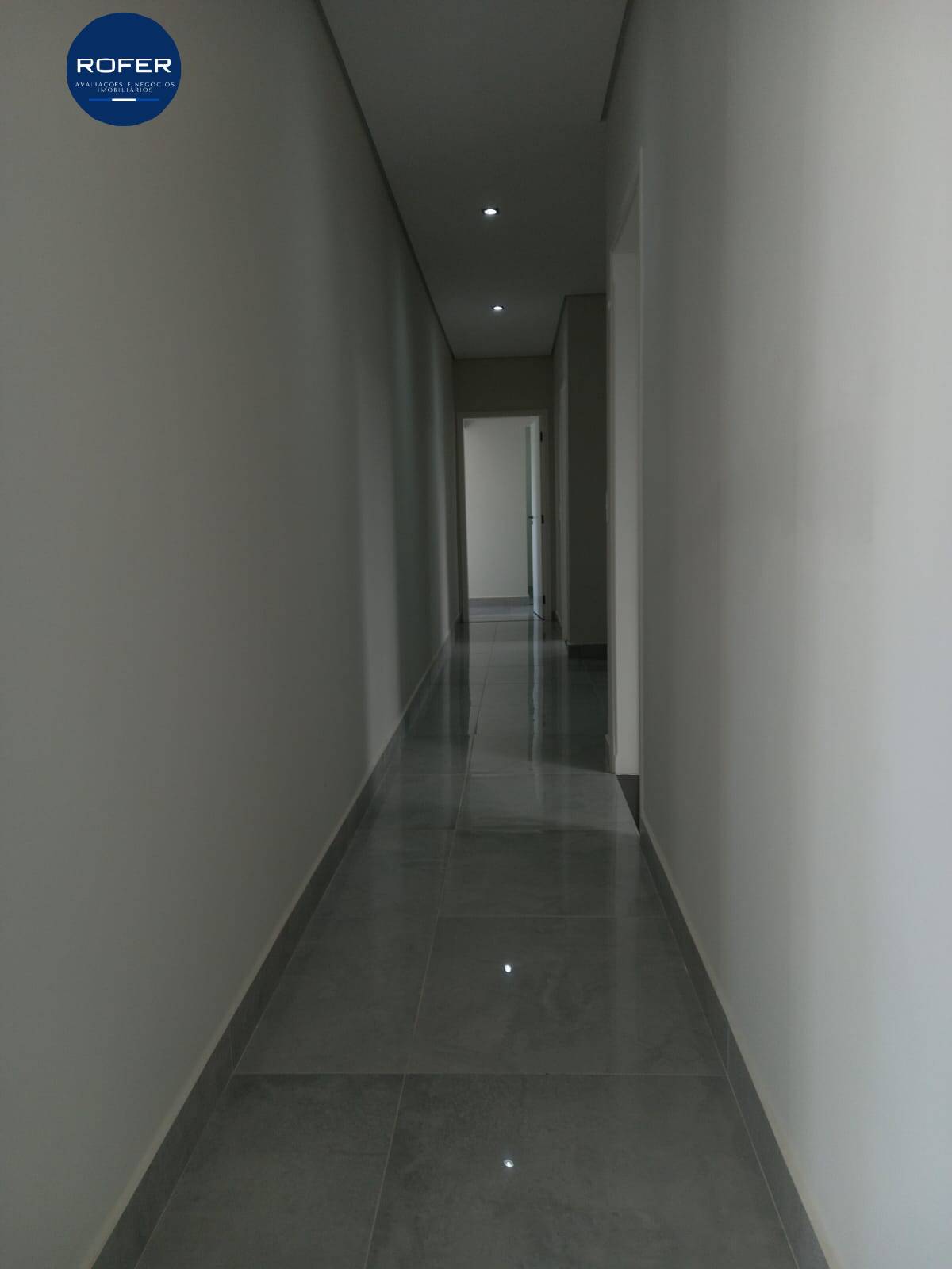 Casa à venda com 3 quartos, 184m² - Foto 14