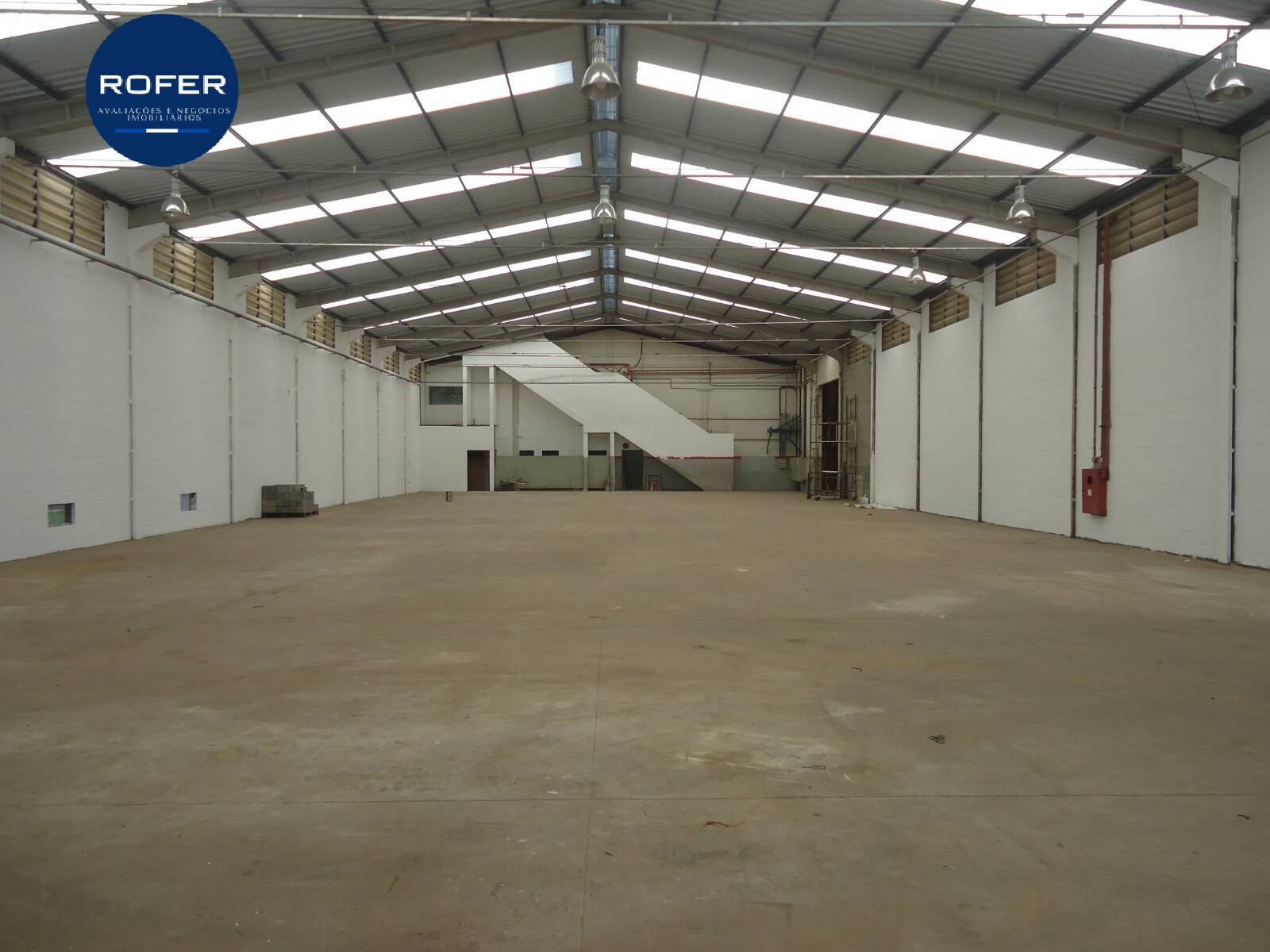 Depósito-Galpão-Armazém para alugar, 12073m² - Foto 2