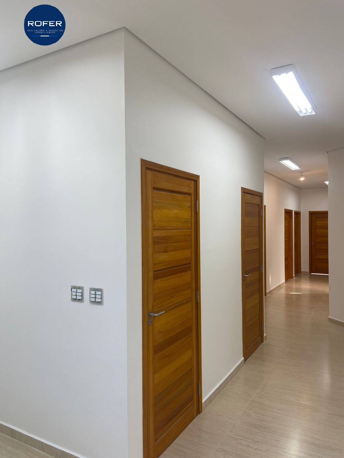 Prédio Inteiro para alugar, 317m² - Foto 2