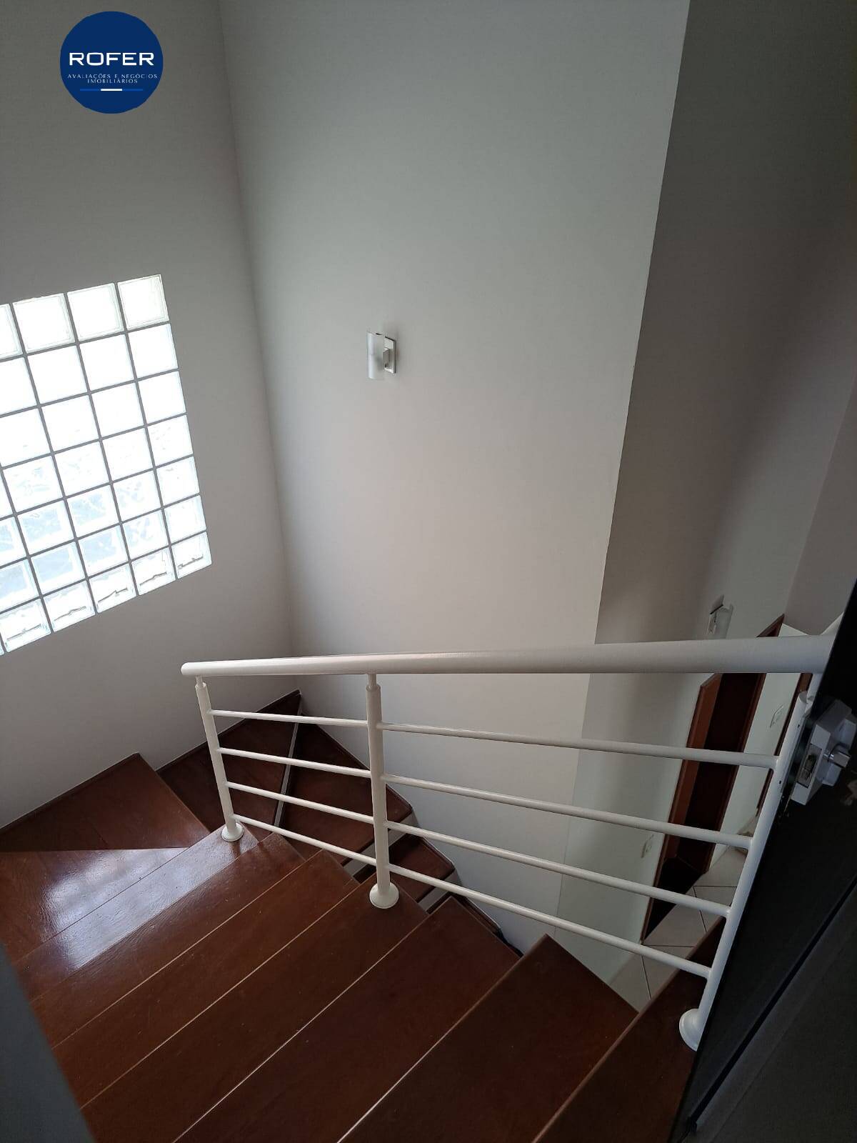 Casa à venda com 3 quartos, 339m² - Foto 32