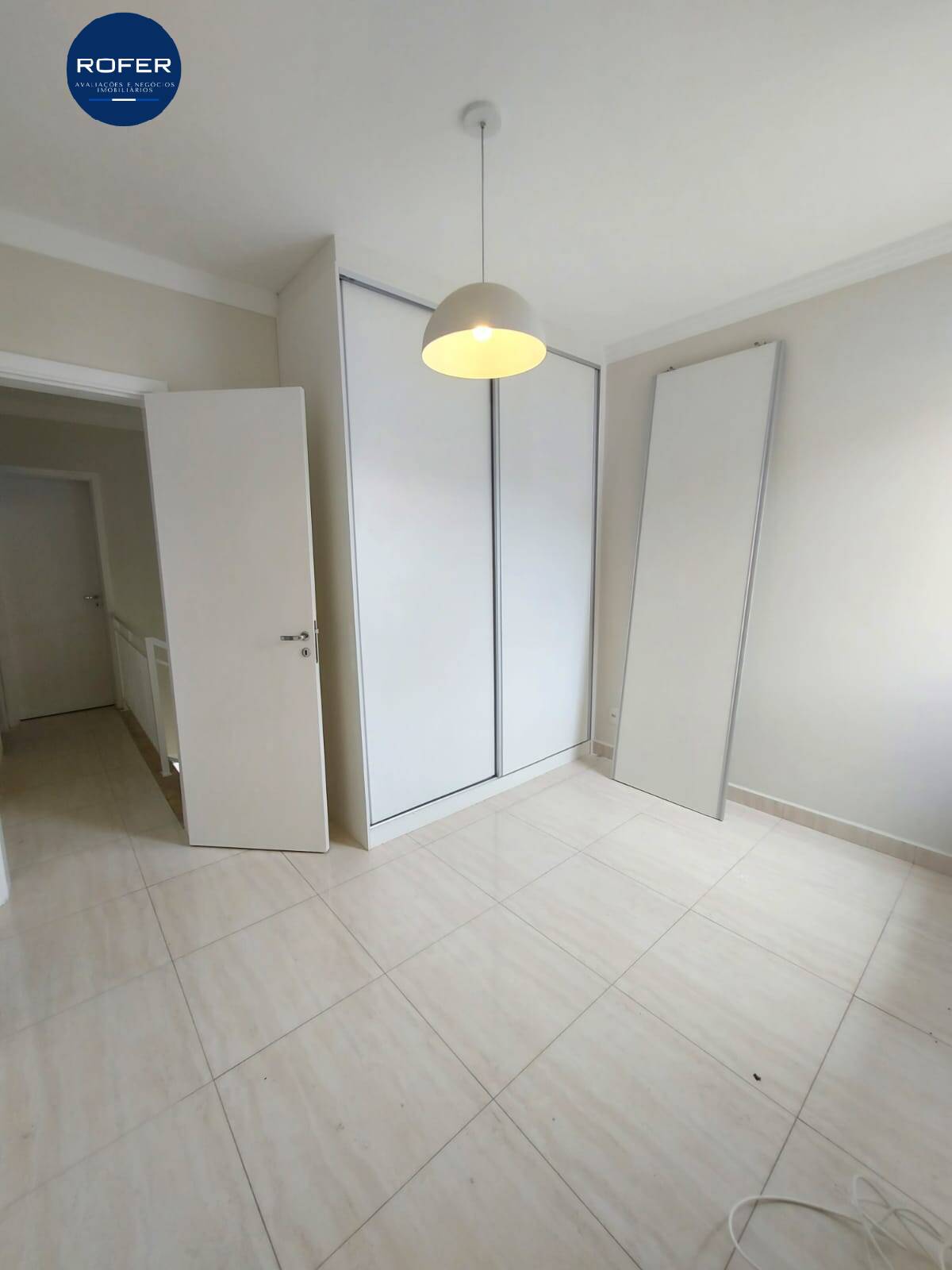 Casa à venda com 3 quartos, 200m² - Foto 18