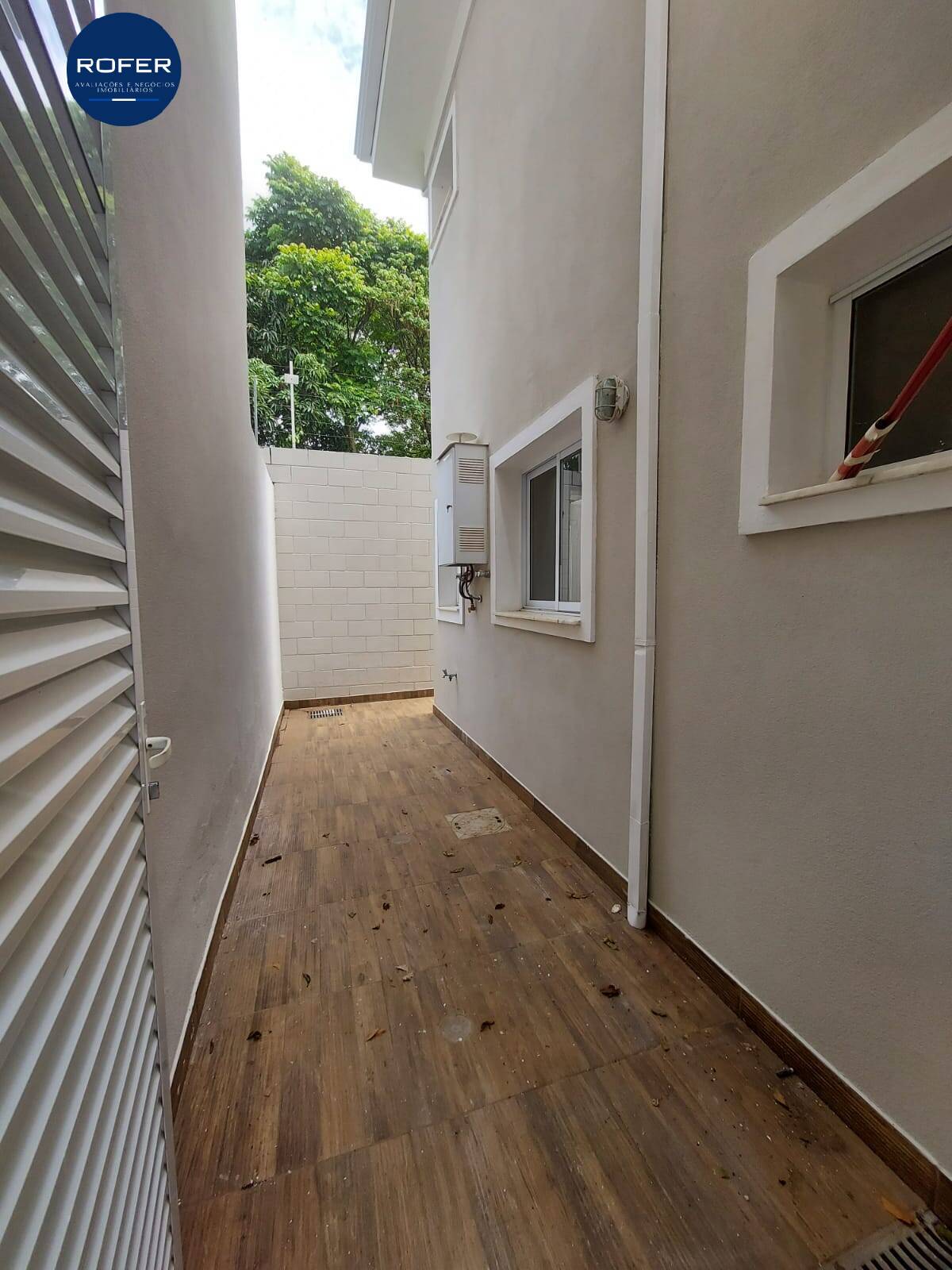 Casa à venda com 3 quartos, 200m² - Foto 8