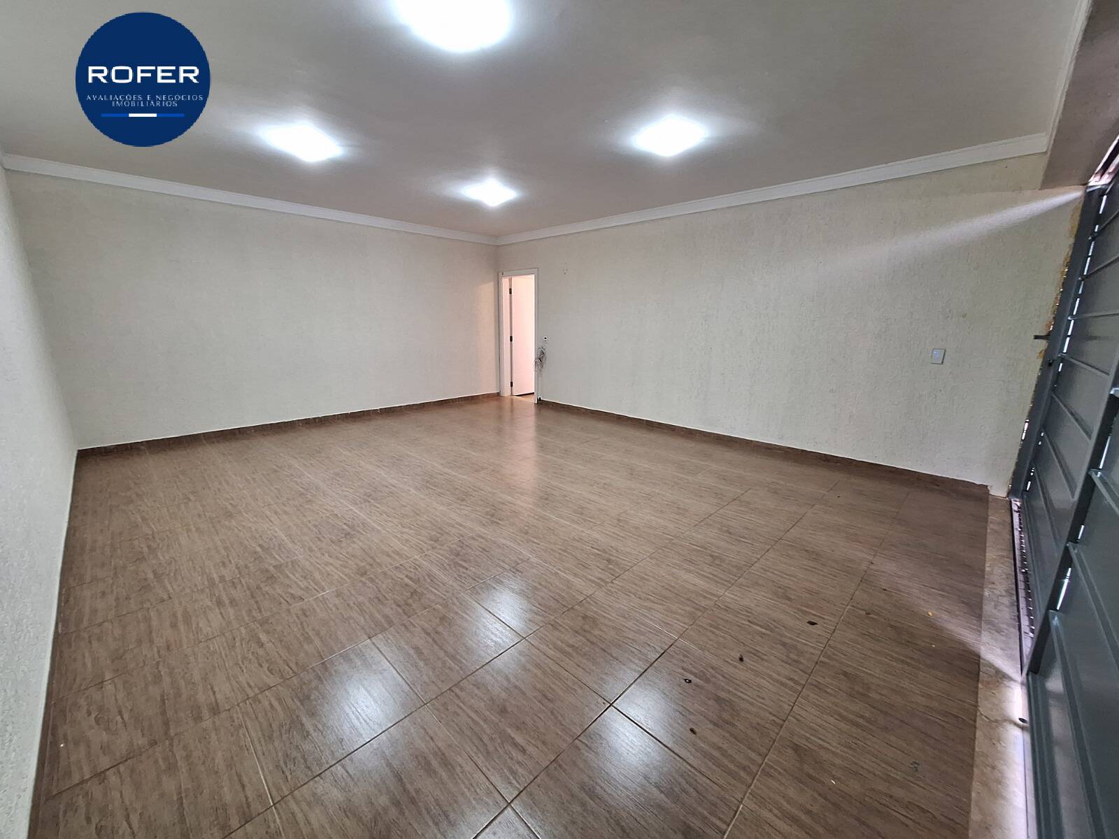 Casa à venda e aluguel com 3 quartos, 245m² - Foto 14