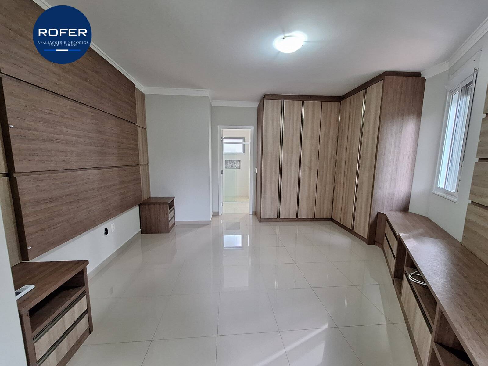 Casa à venda e aluguel com 3 quartos, 245m² - Foto 27