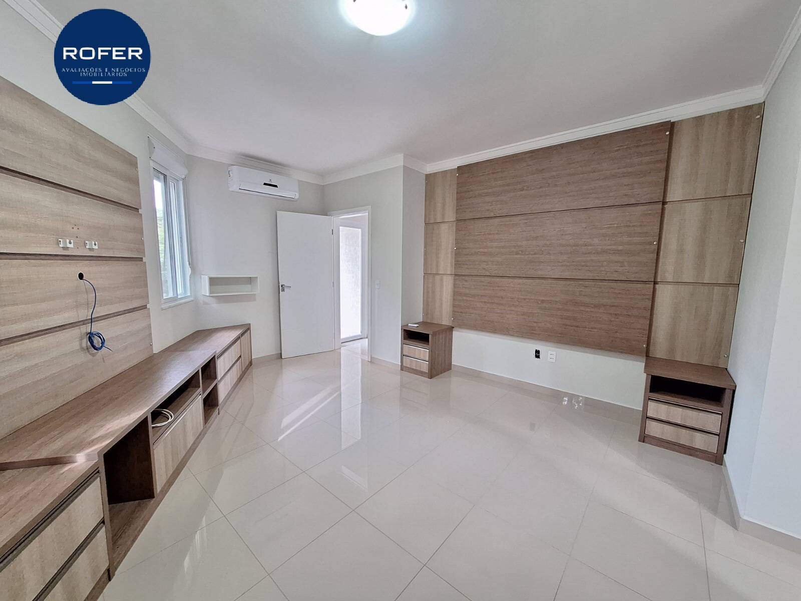 Casa à venda e aluguel com 3 quartos, 245m² - Foto 29