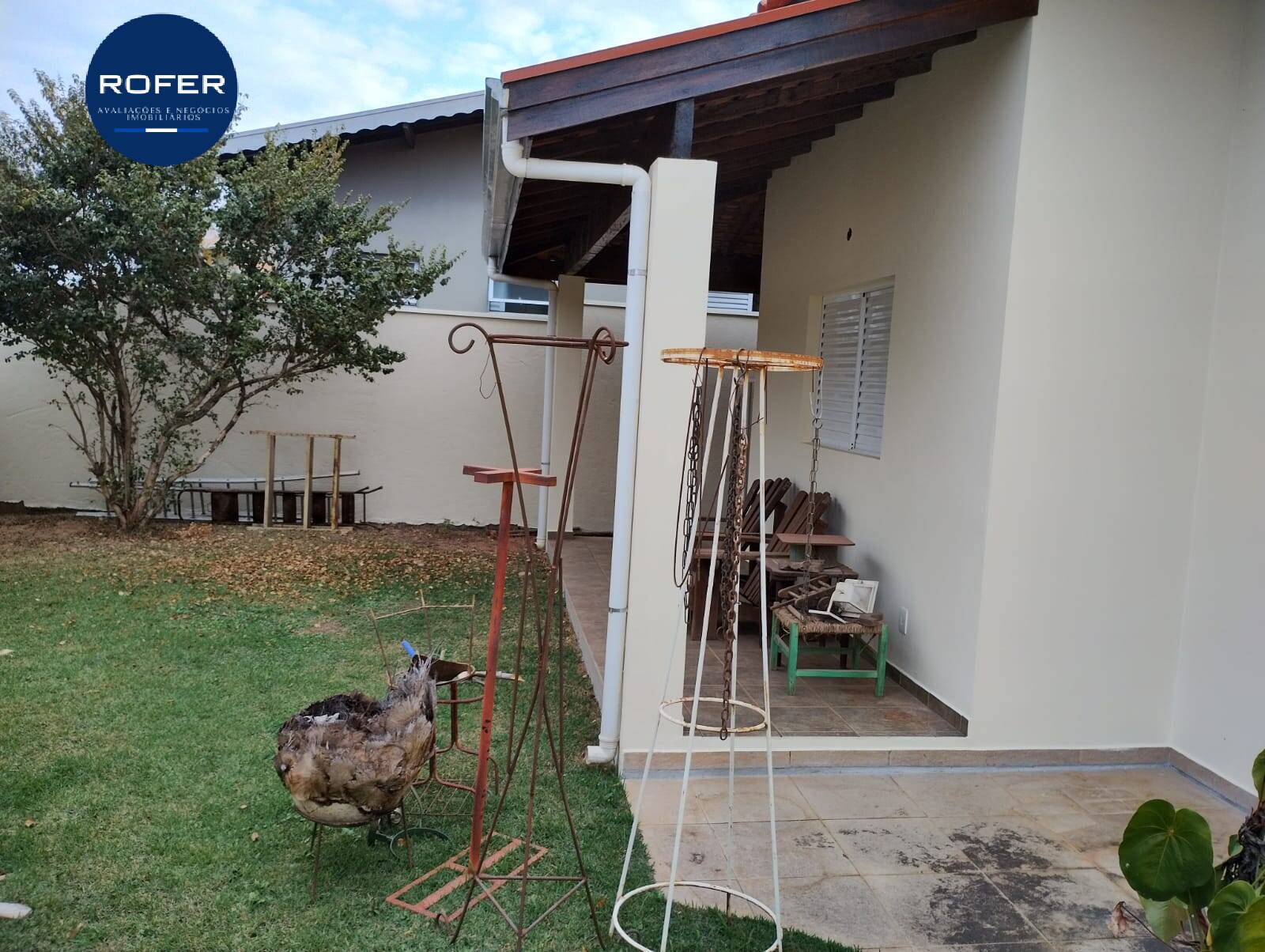 Casa à venda e aluguel com 3 quartos, 154m² - Foto 4